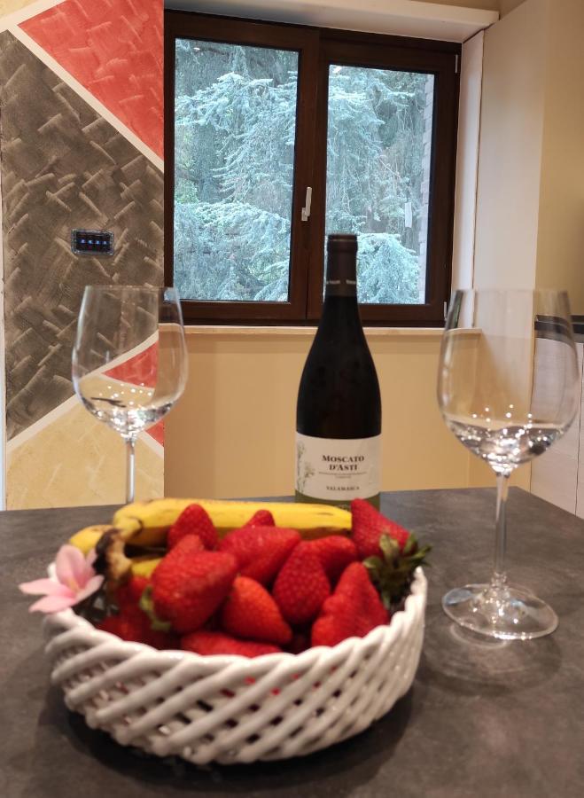 Oasi Del Monferrato - Appartamento Rosso Mombercelli Exterior foto